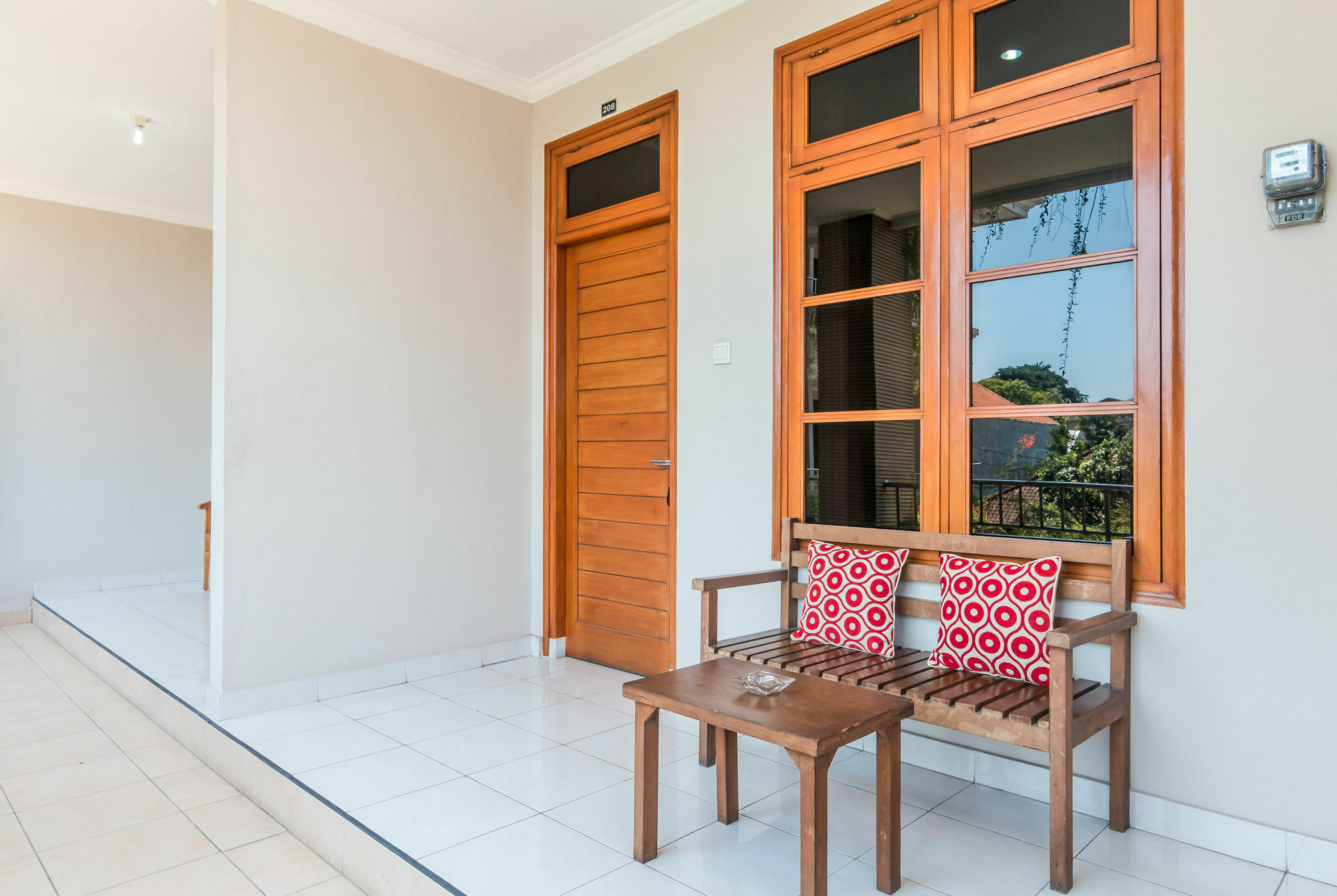 Zen Rooms Basic Kuta Kubu Anyar Buitenkant foto